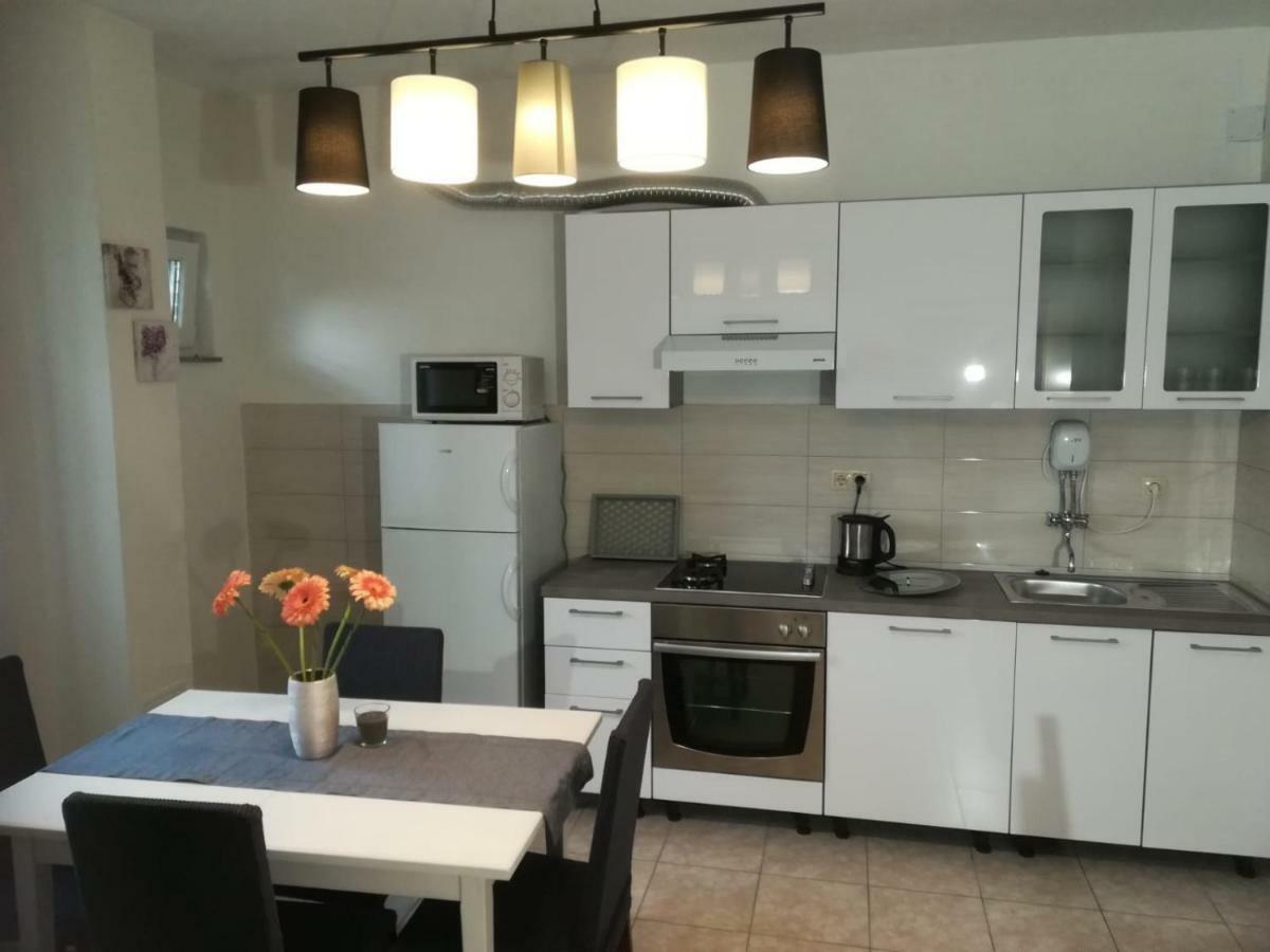Filip 2 Hotel Biograd Na Moru Ngoại thất bức ảnh